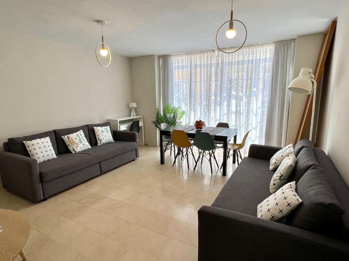 Gran Apartamento para grupo de familia o amigos Apartment Malaga Bagian luar foto